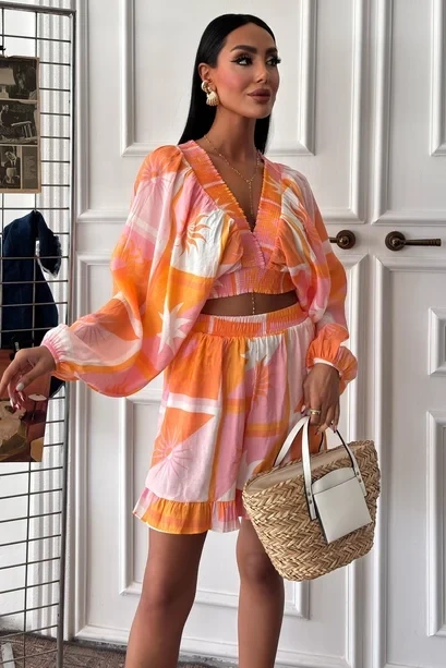 Yakası Gipeli ve Balon Kollu Desenli Modal Takım