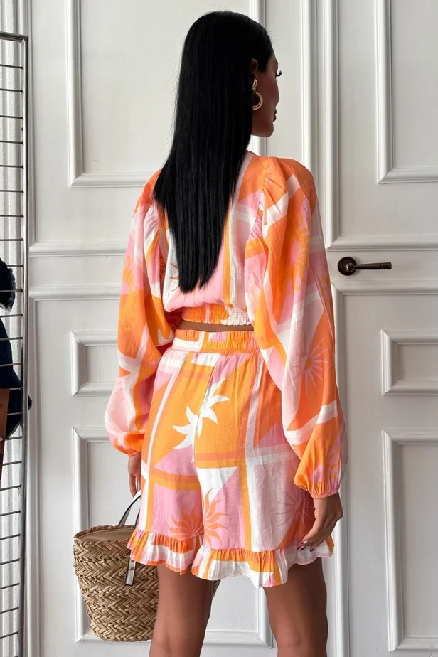 Yakası Gipeli ve Balon Kollu Desenli Modal Takım