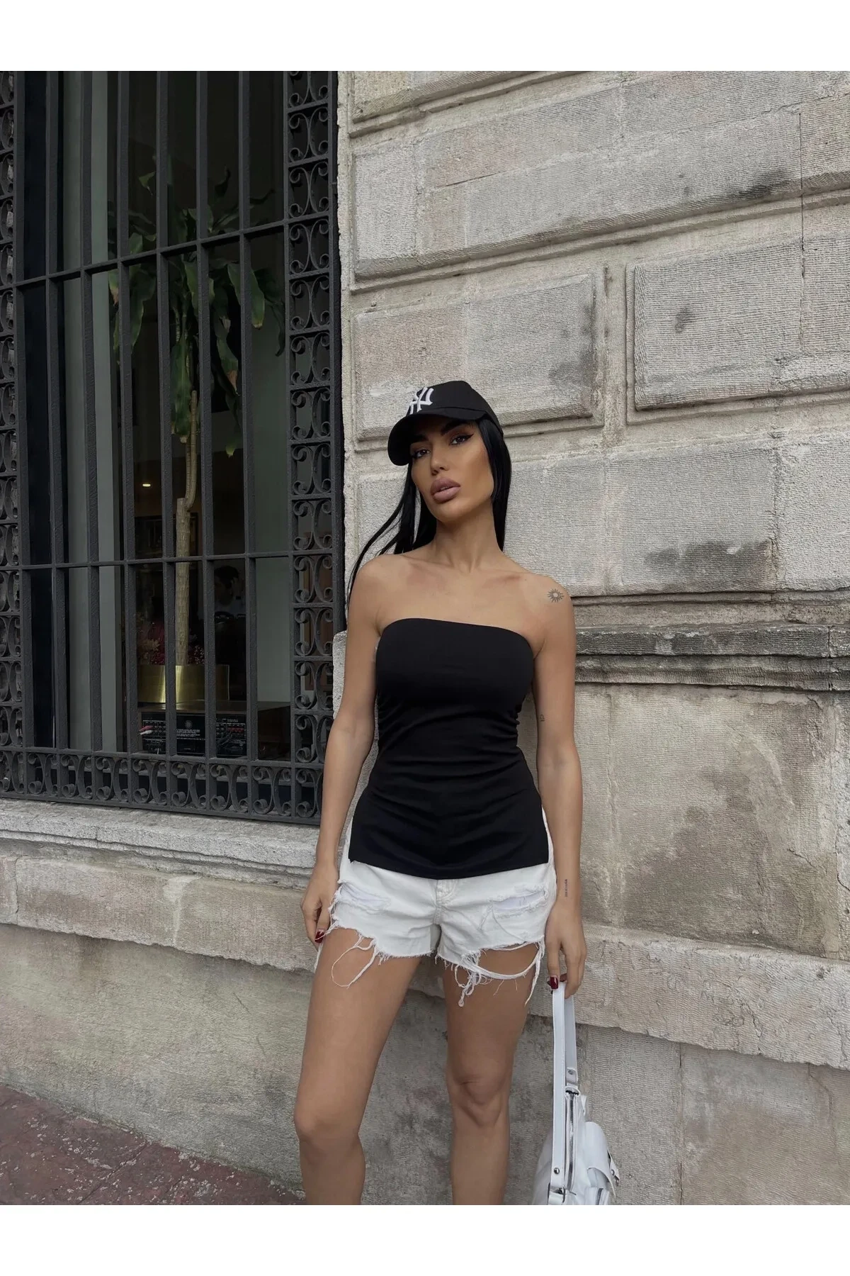 Yanı Büzgülü Çift Yırtmaçlı Straplez Bluz Siyah