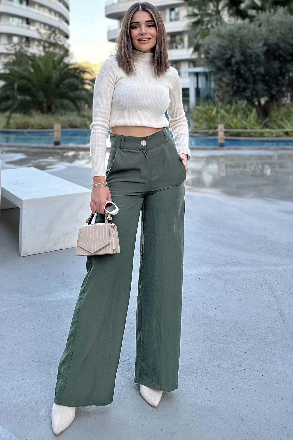 Yüksek Bel Cepli Bol Paça Pantalon