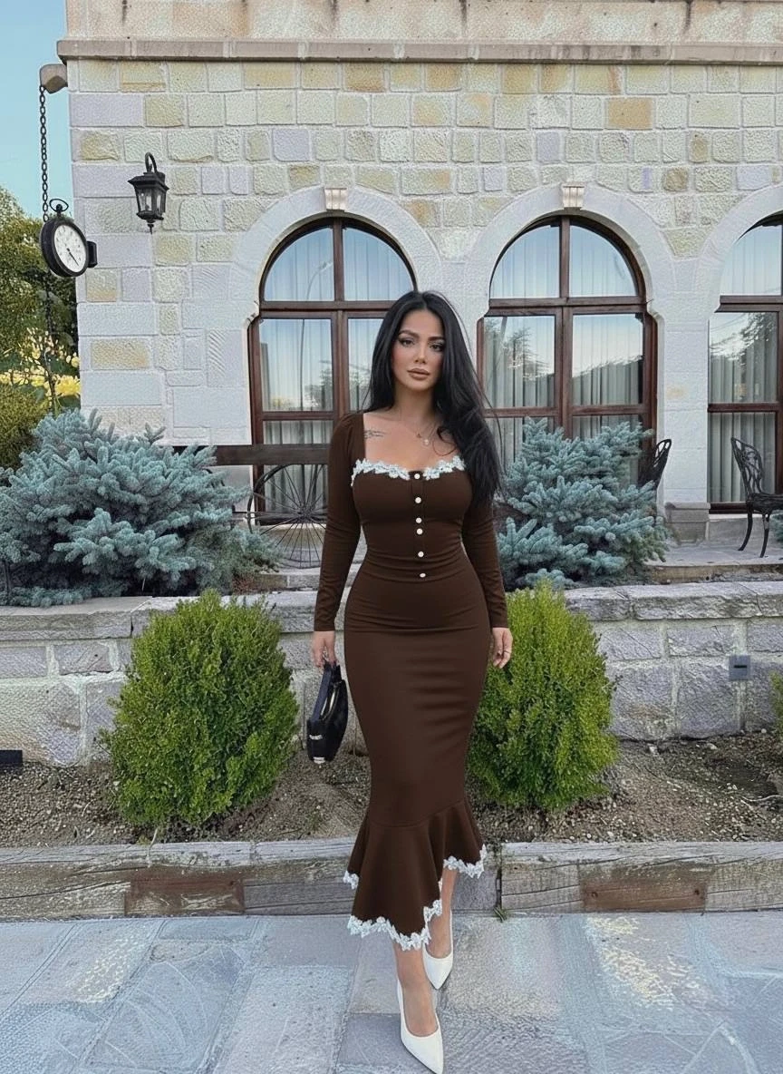 Atlas Kumaş Güpür Dantel Detay Midi Boy Elbise