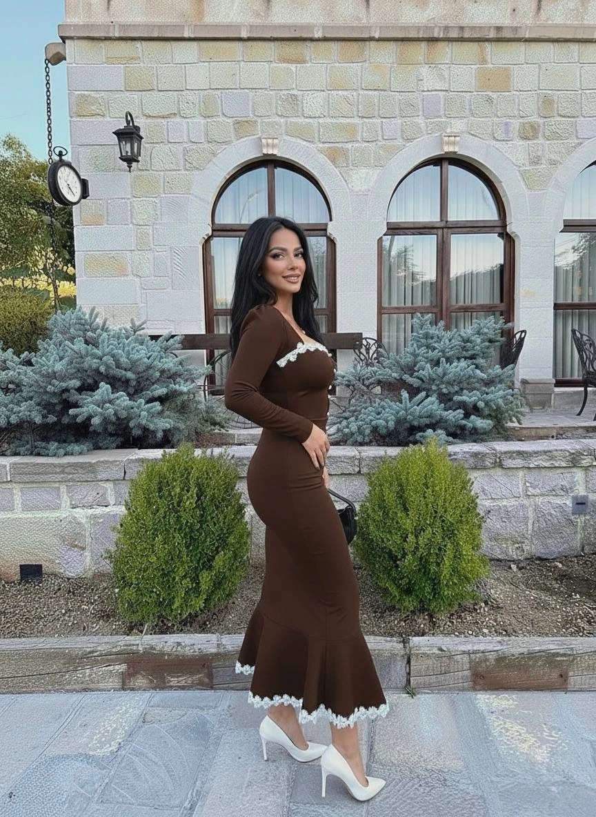 Atlas Kumaş Güpür Dantel Detay Midi Boy Elbise