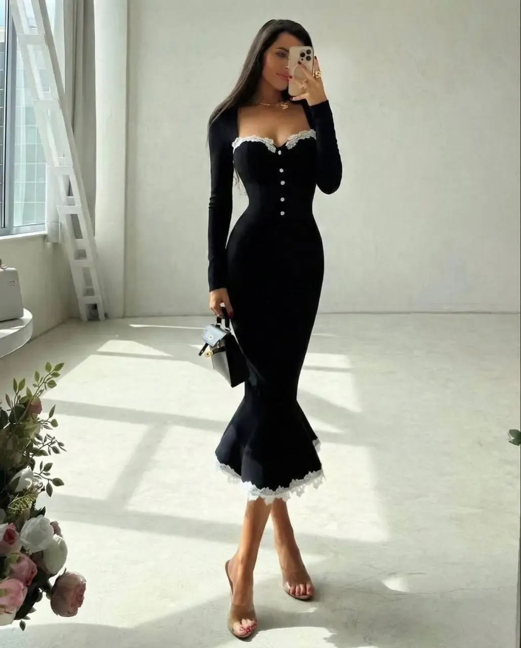 Atlas Kumaş Güpür Dantel Detay Midi Boy Elbise Siyah