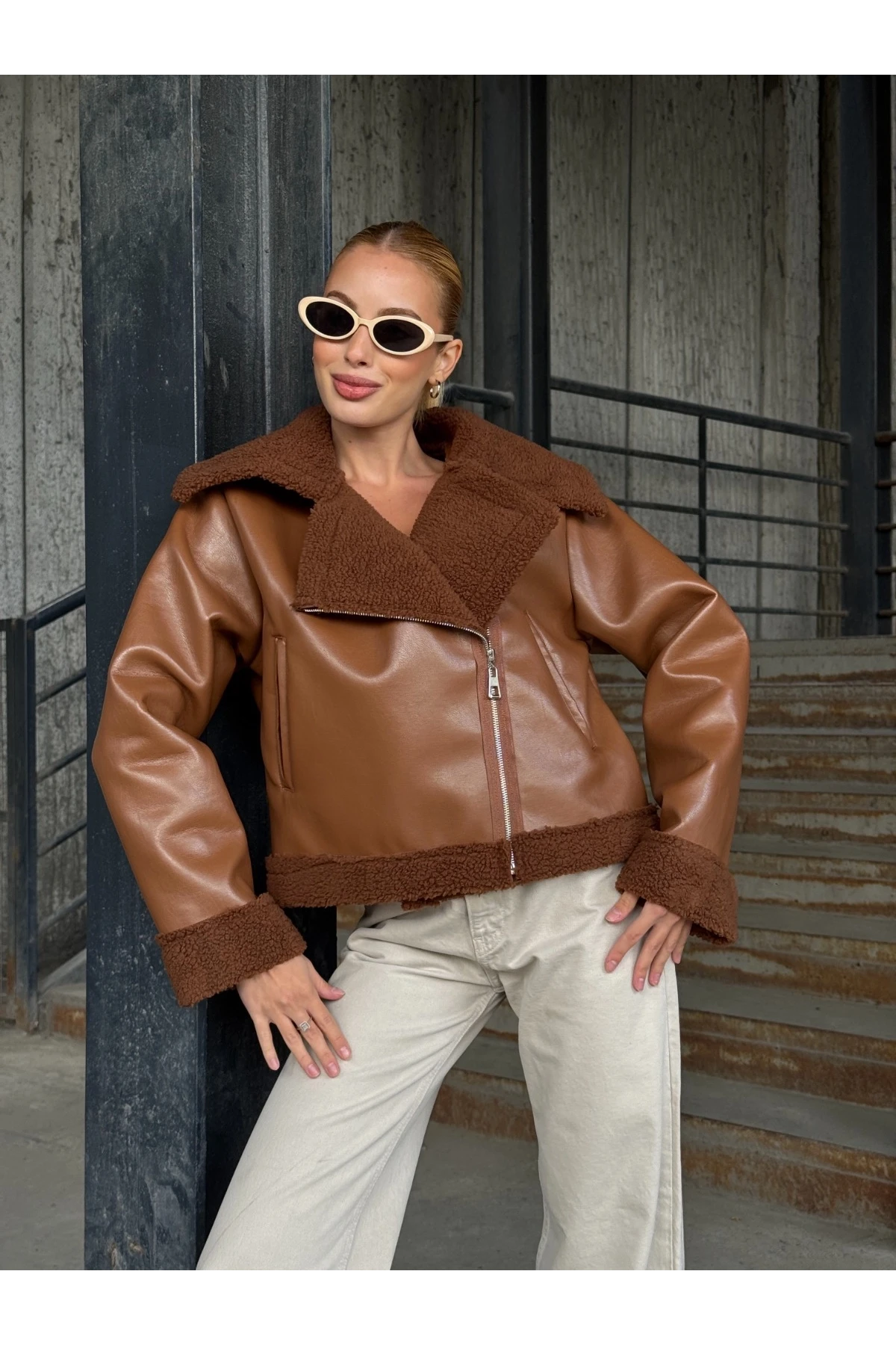 Fermuar Detaylı İçi Kürklü Suni Deri Ceket Kahve