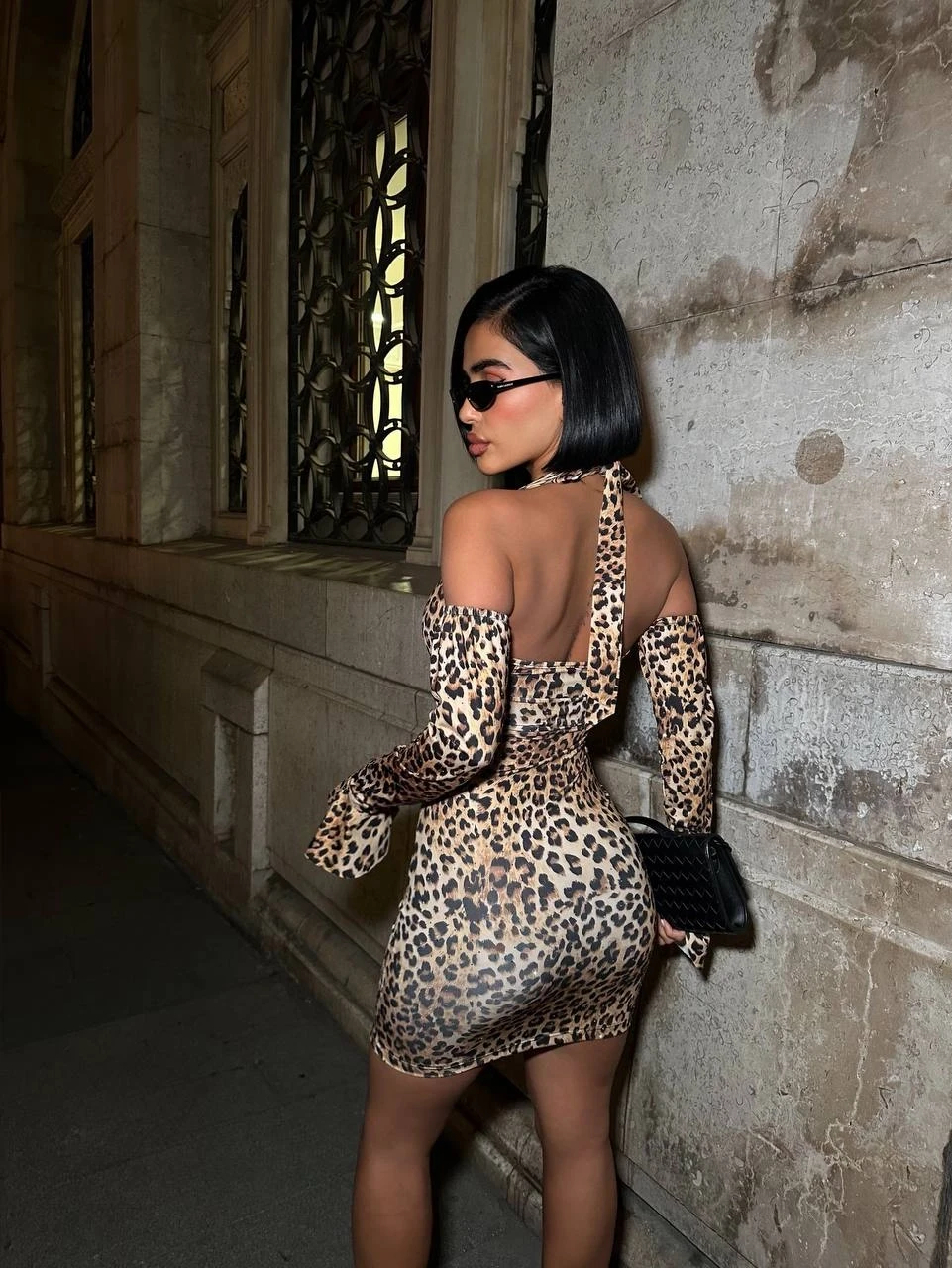 Full Taş Halter Yaka Mini Elbise