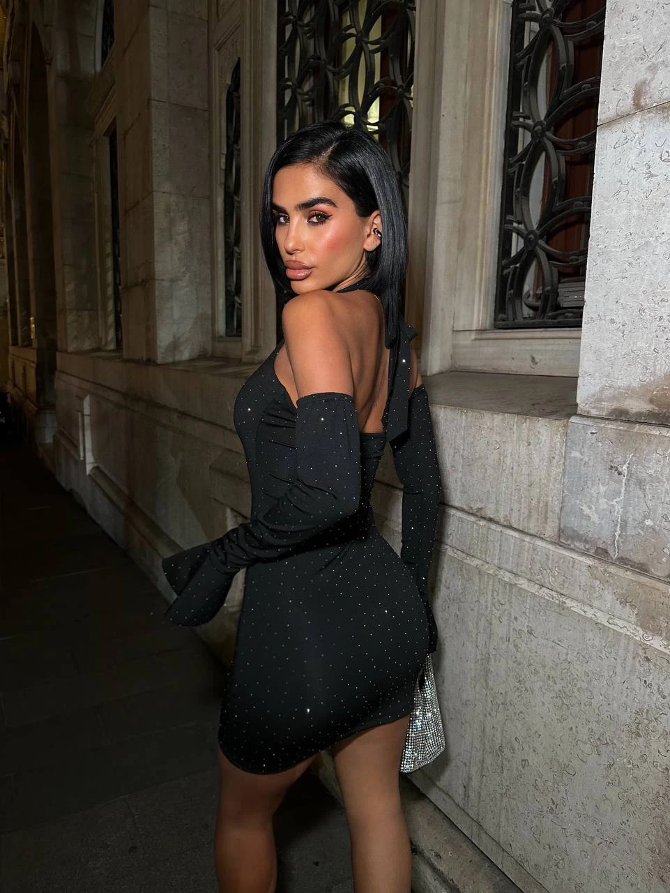 Full Taş Halter Yaka Mini Elbise