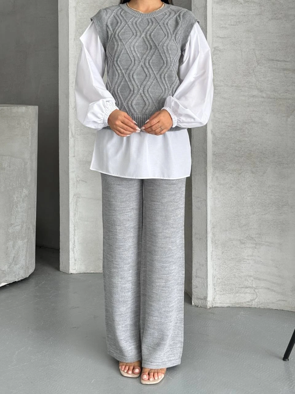 Gömlek Detay Baklava Desen Triko Takım Gri