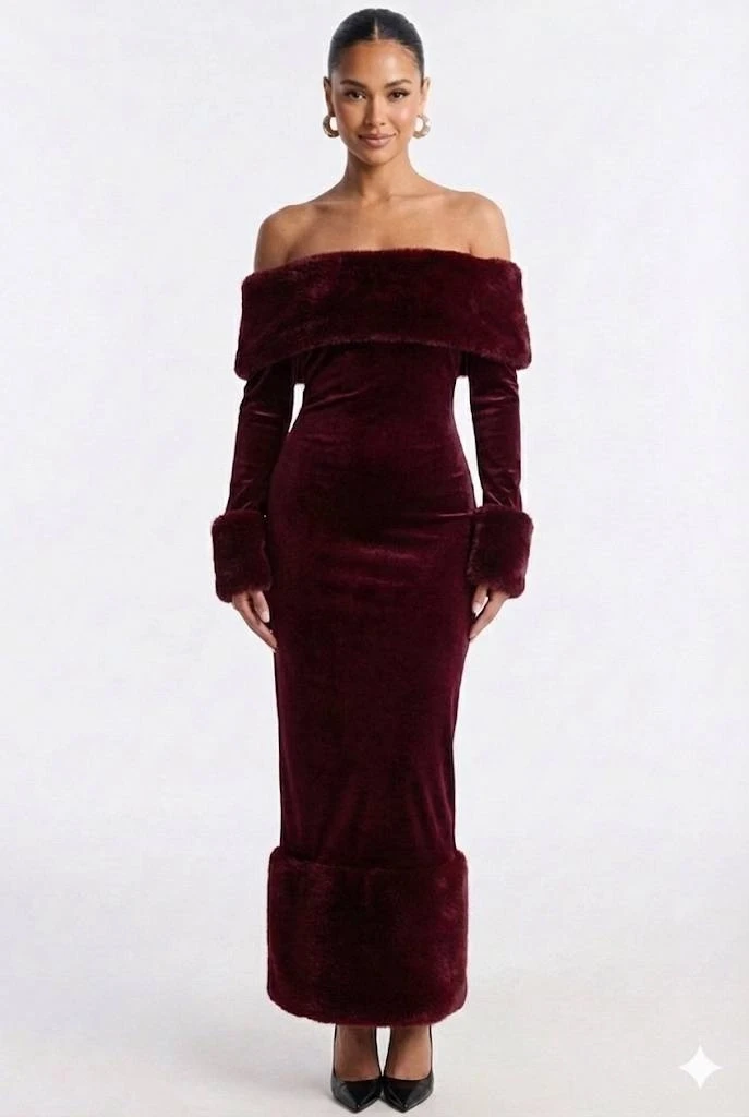 Kadife Kumaş Kürk Detaylı Maxi Elbise Bordo