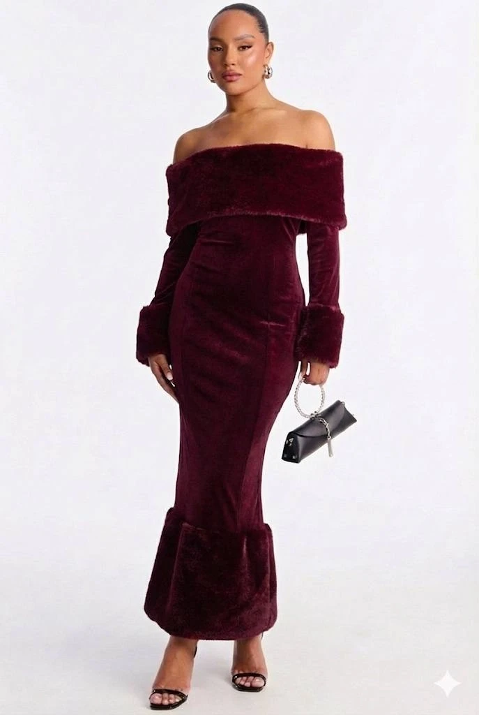 Kadife Kumaş Kürk Detaylı Maxi Elbise Bordo