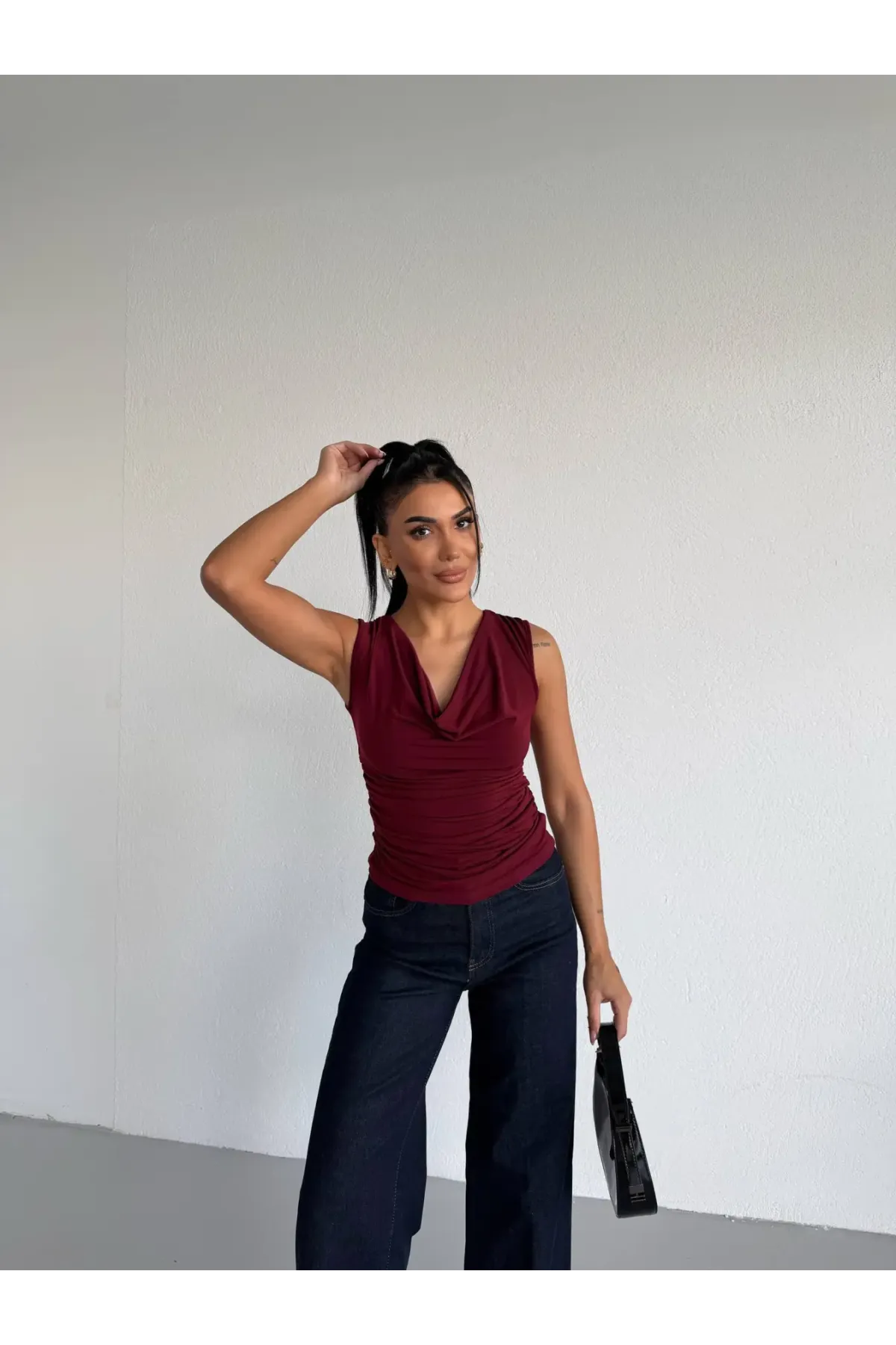 Kadın Degaje Yaka Kolsuz Bluz Bordo