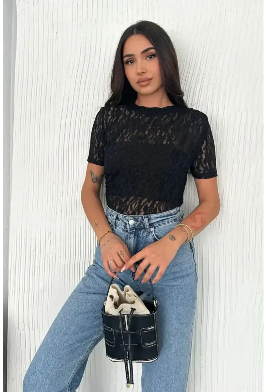 Kadın Siyah Dantel Kısa Kollu Bluz
