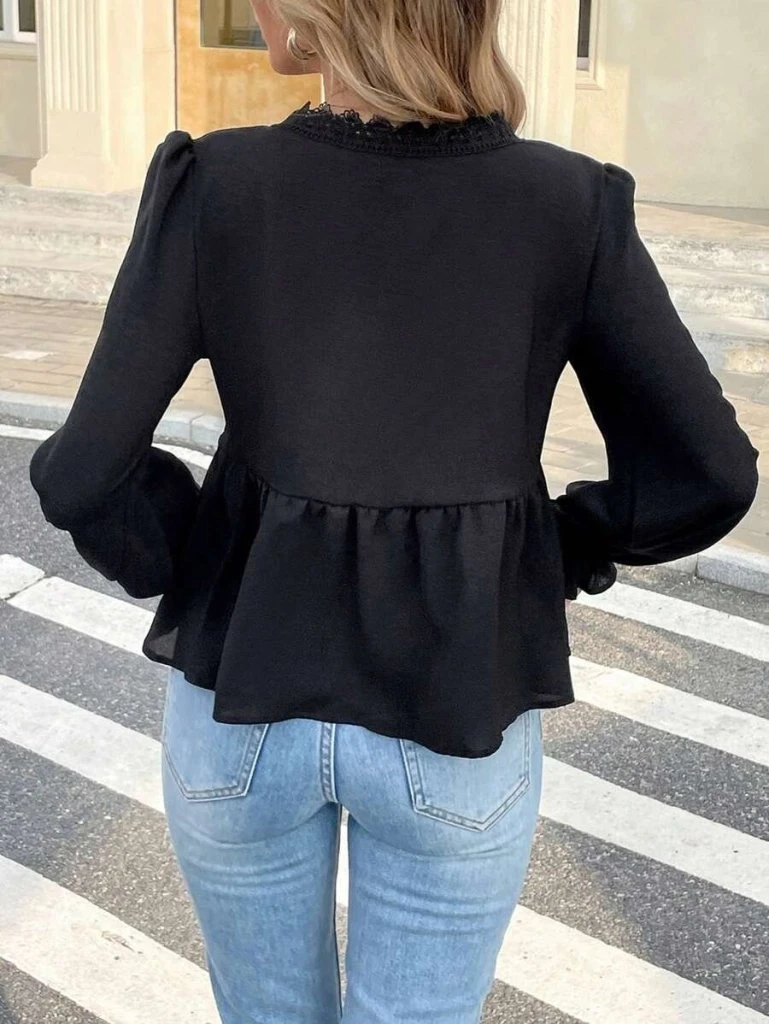 Uzun Kollu V Dantel Yaka Aerobin Bluz