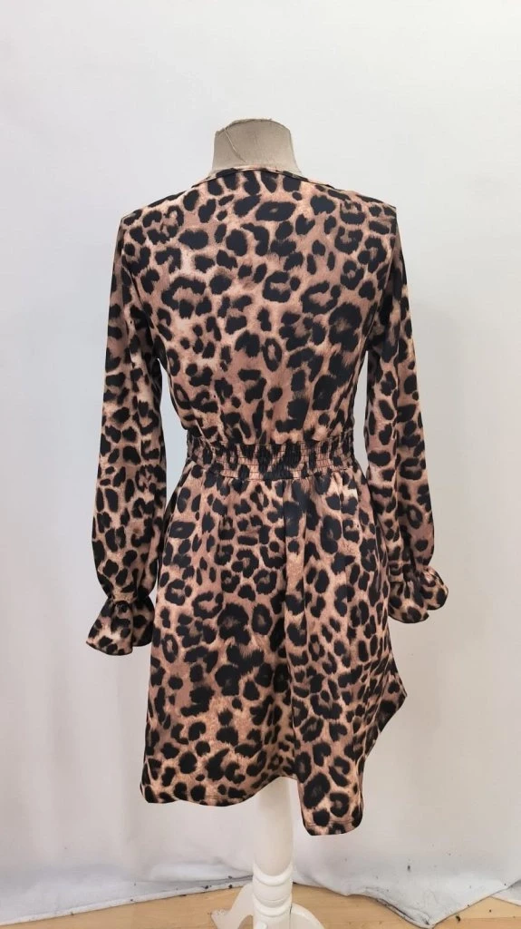 Uzun Kollu V Dantel Yakalı Leopar Desenli Modal Mini Elbise