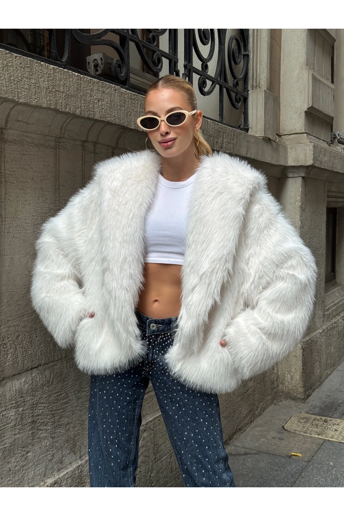 Kapşonlu Kürk Ceket Beyaz