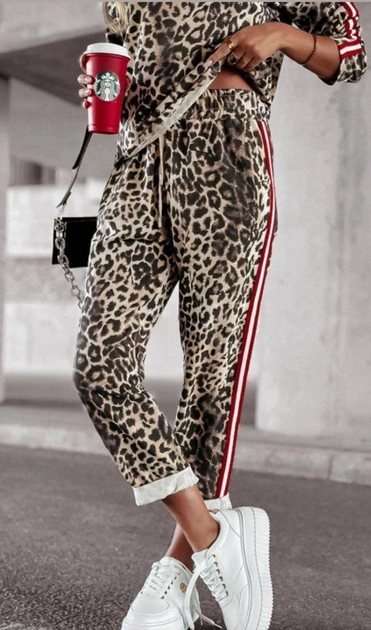 Leopar Desen Çizgili Şerit Detaylı Takım