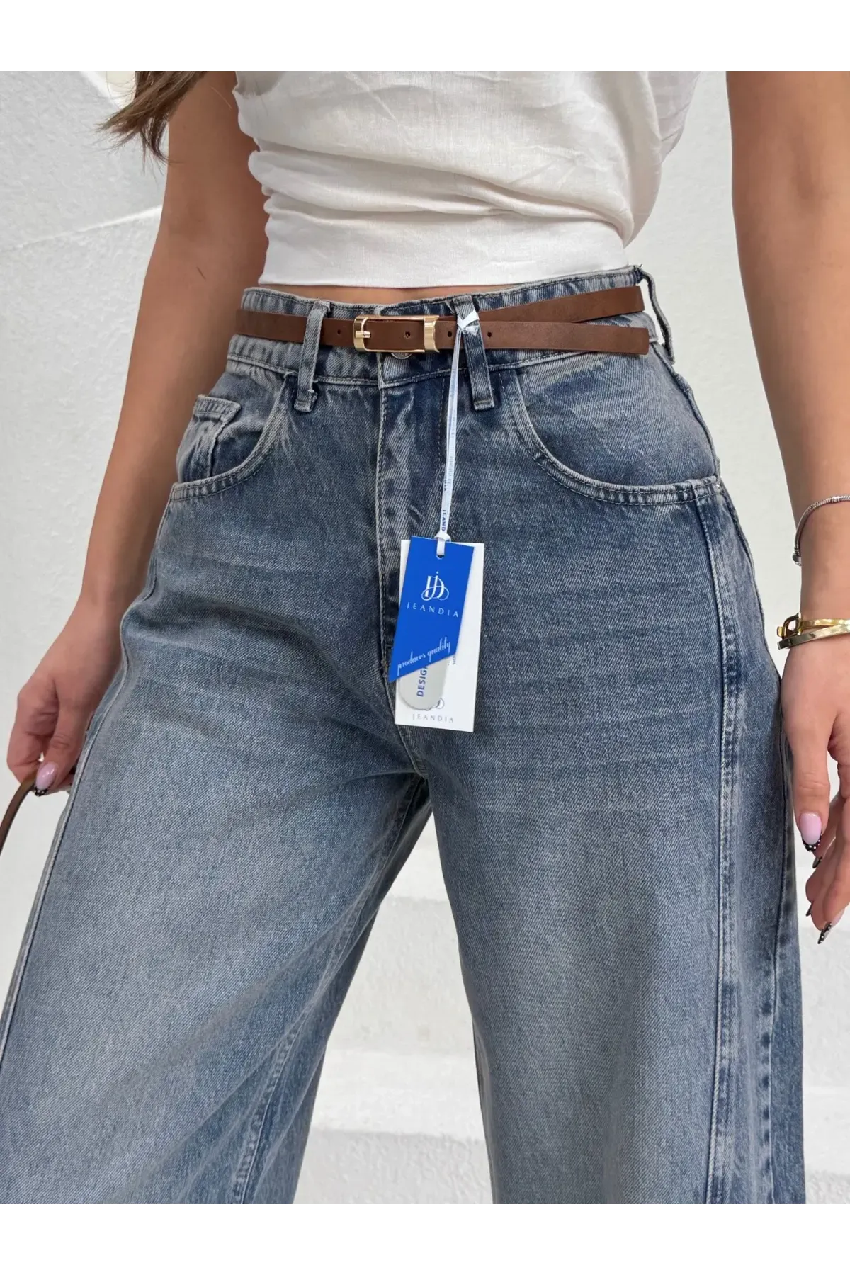 Likrasız Kemerli Balon Jeans