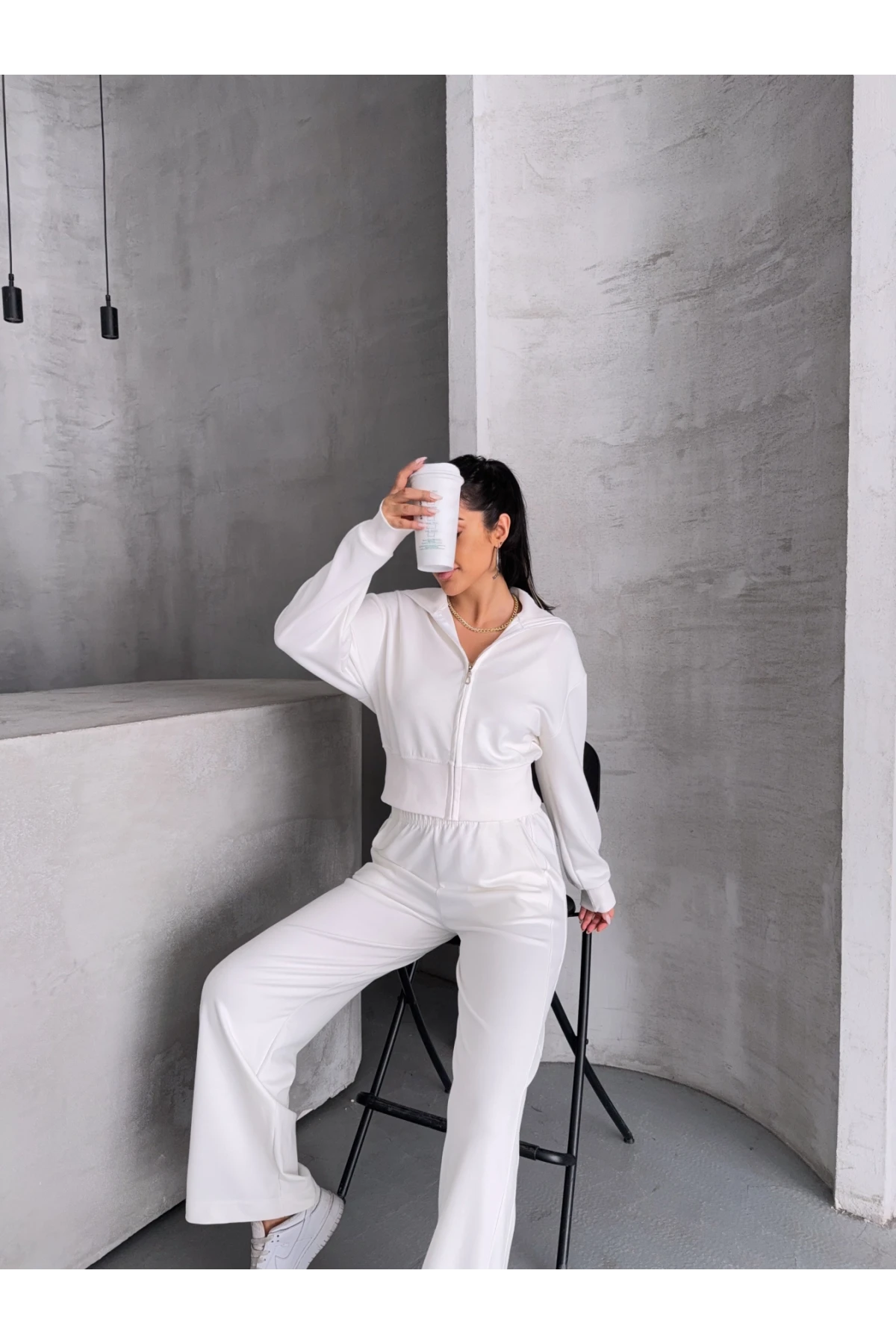 Modal Kumaş Crop Üst Eşofman Takım Beyaz