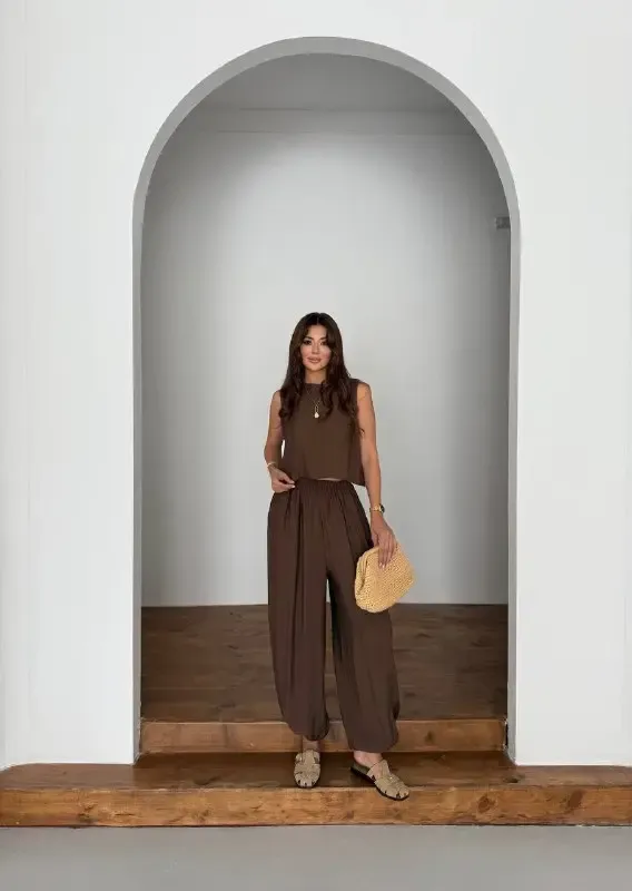 Modal Kumaş Kolsuz Bluz Şalvar Pantalon Alt Üst Takım Kahve