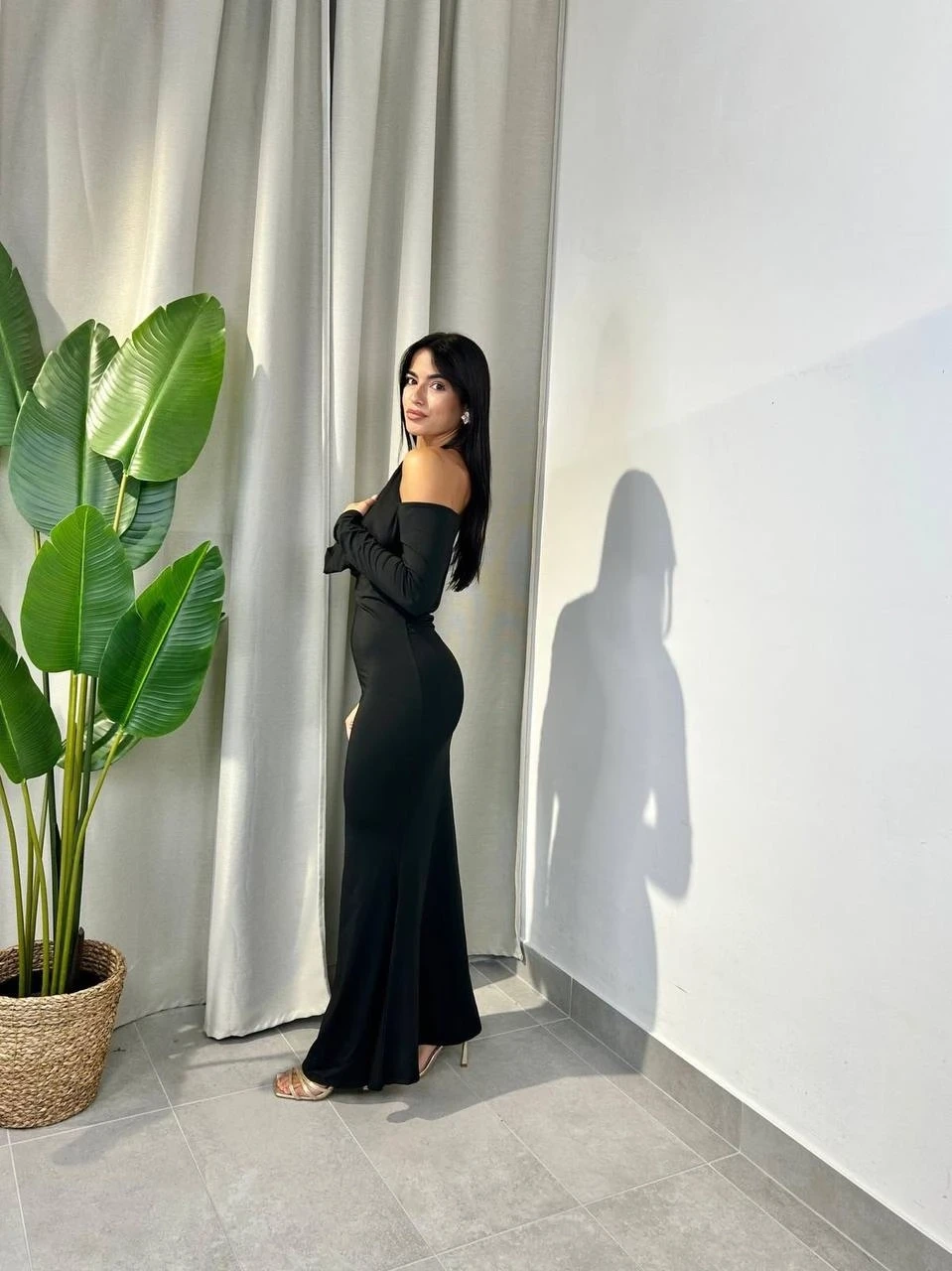 Modal Kumaş Likralı Aksesuar Detay Maxi Elbise