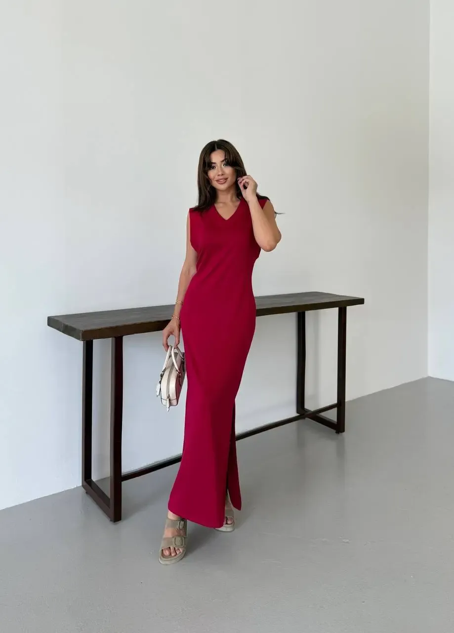 Modal Kumaş V Yaka Yırtmaçlı Elbise Bordo