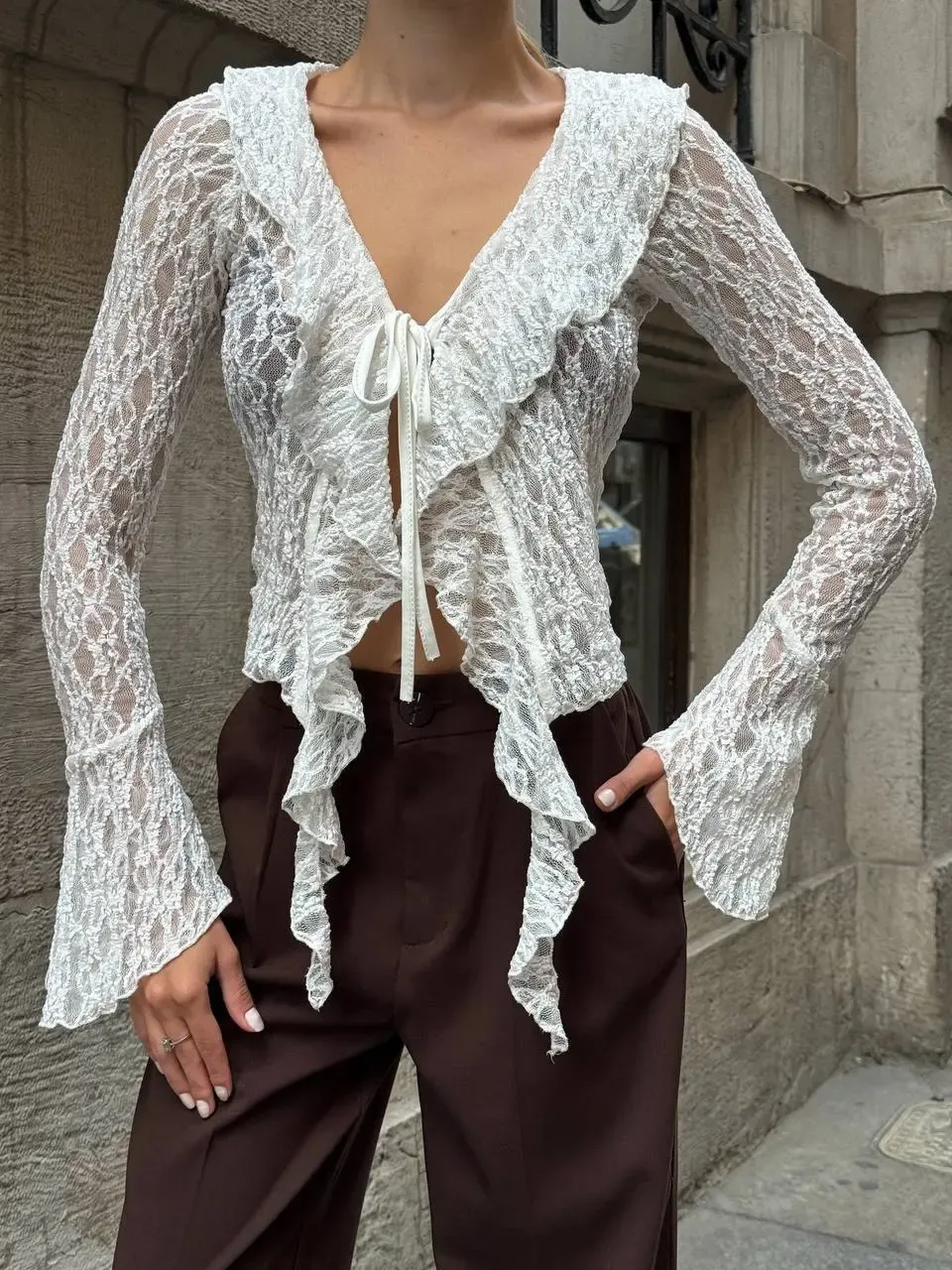 Pervazlı Dantel Kumaş Beyaz Bluz