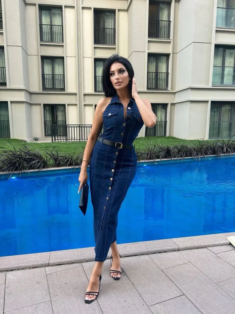 Sırt Dekolte Yakalı Kot Elbise