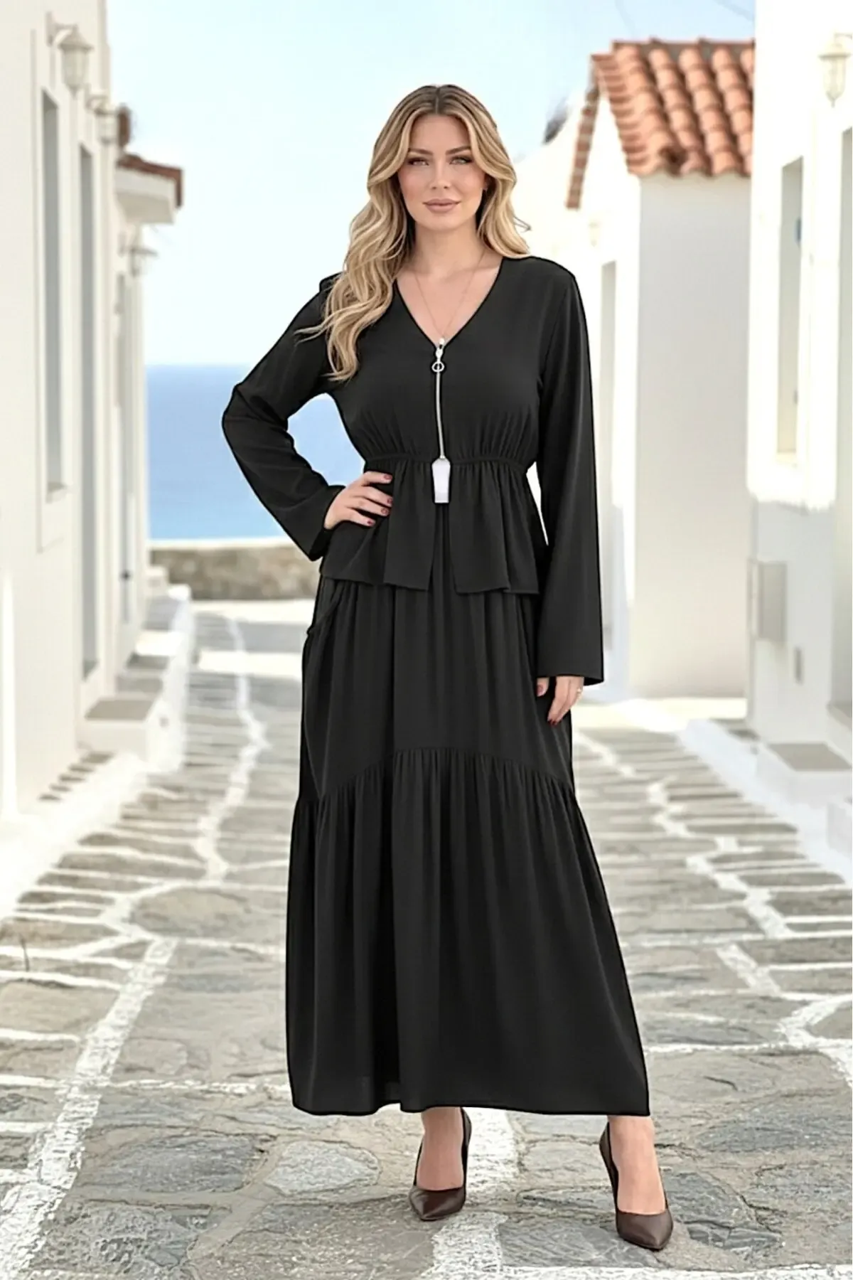 Siyah Göğüs Fermarlı Etekli Takım