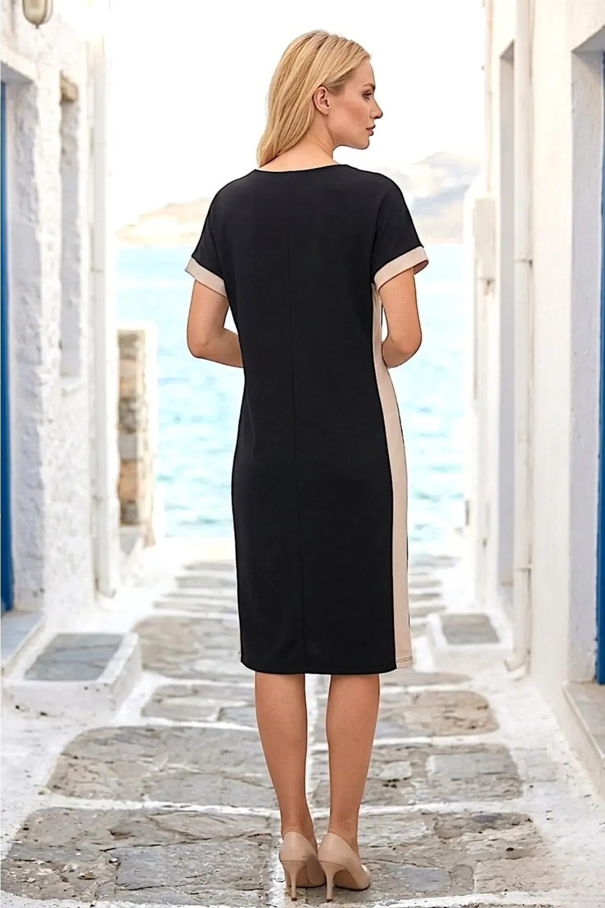 Siyah Yanları Beyaz Şeritli Oysho Elbise