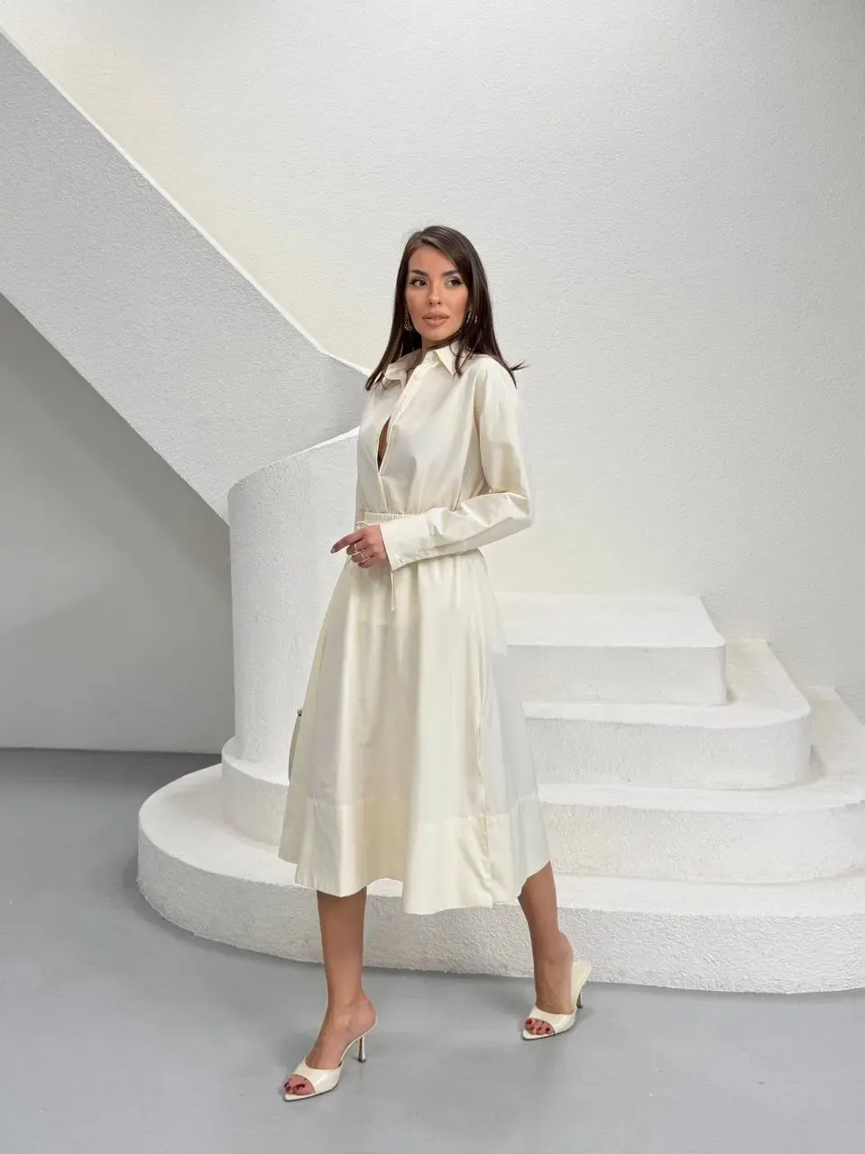 Yırtmaç Detay Etek ve Gömlek Alt Üst Takım Ekru