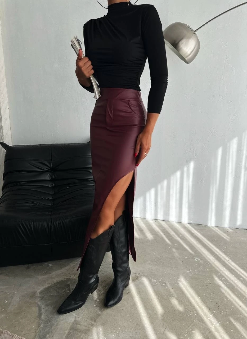 Yırtmaçlı Deri Etek