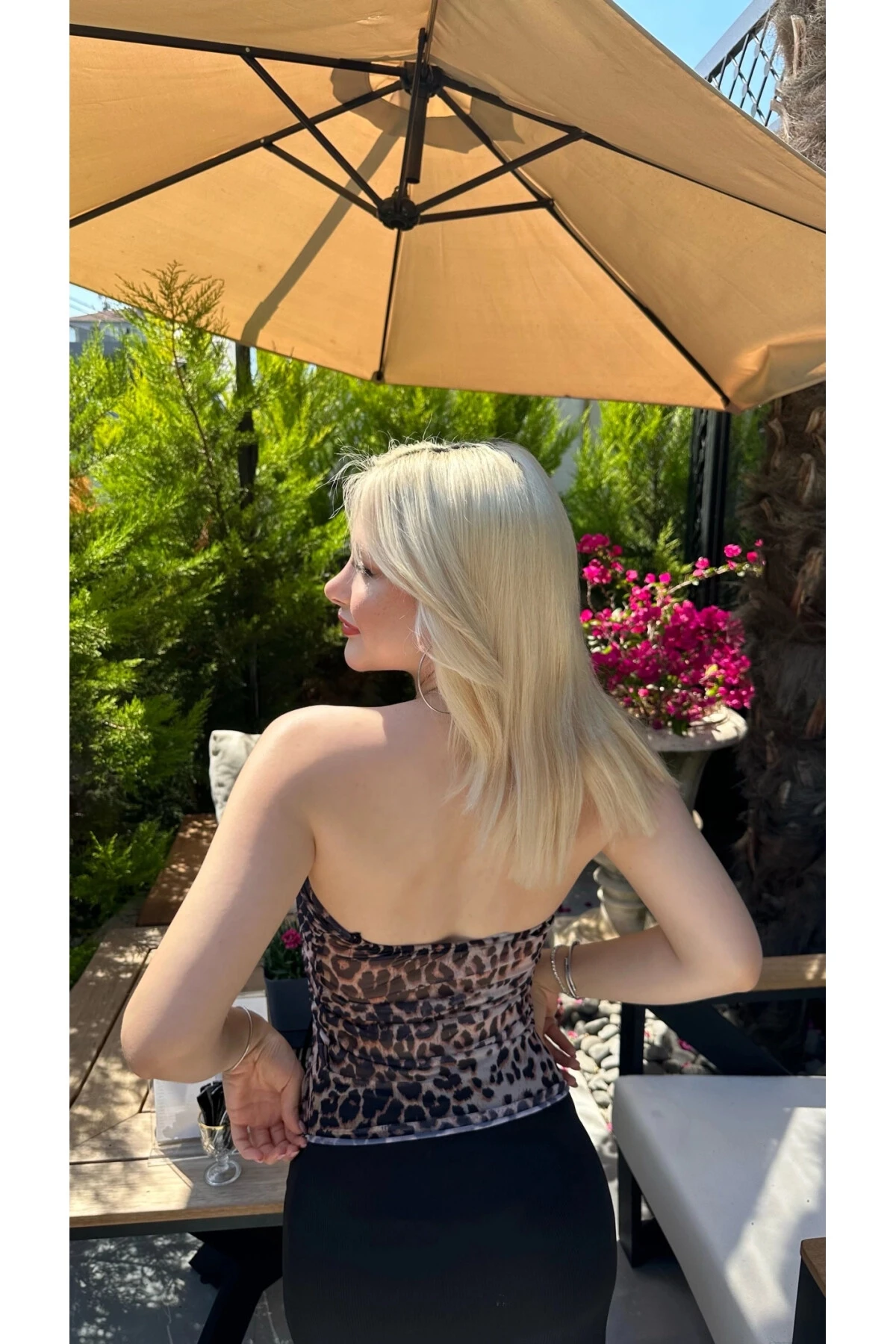 Zechka Kadın Kahverengi Transparan Straplez Tül Crop Bluz