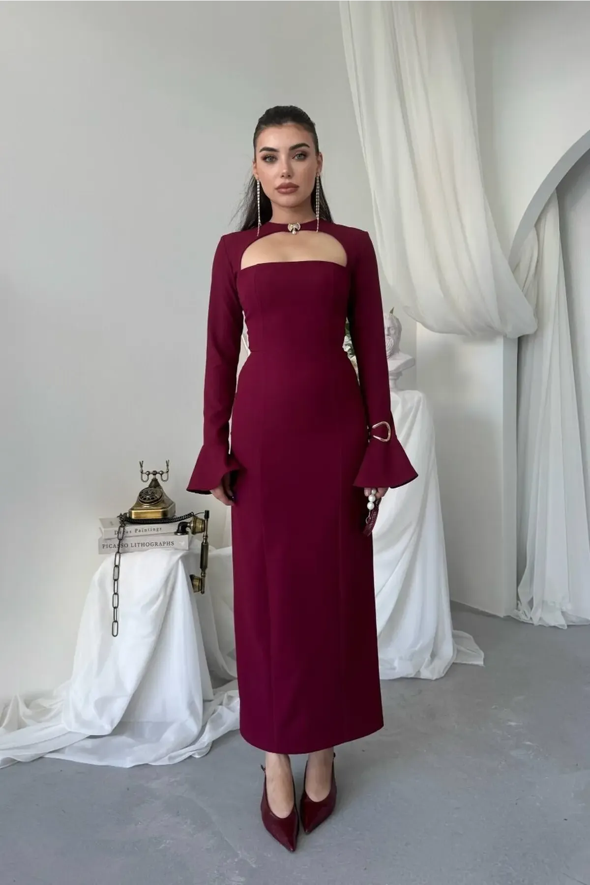 Broş Detaylı Elbise Bordo