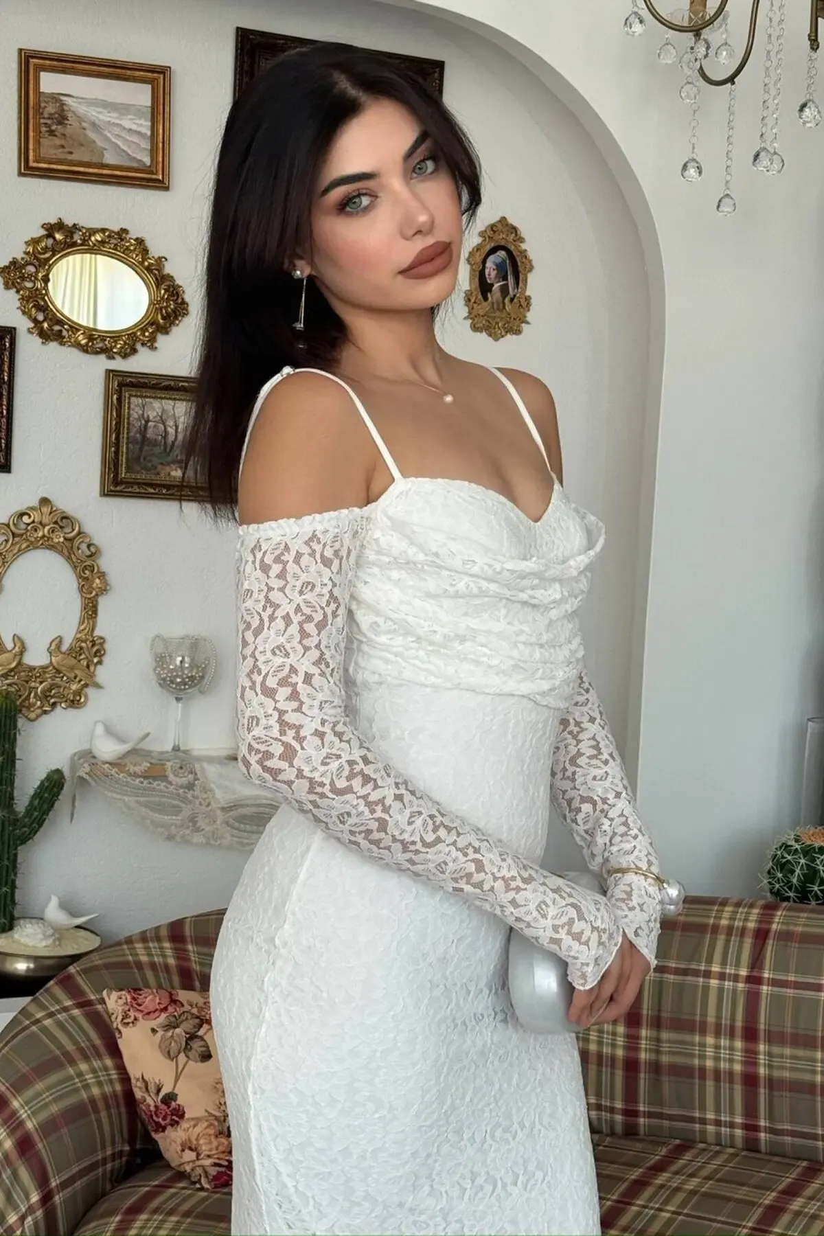 Kol Detay Dantel Midi Elbise Beyaz
