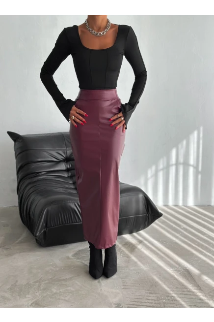 Arkadan Yırtmaçlı Fermuarlı Cepli Kalem Etek