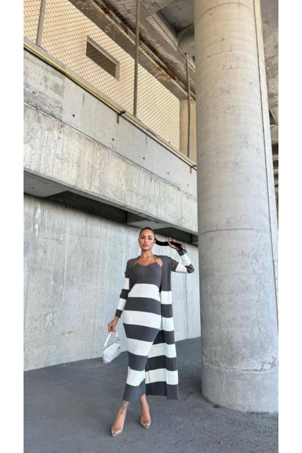 Elbise ve Hırka Çizgili Triko Takım