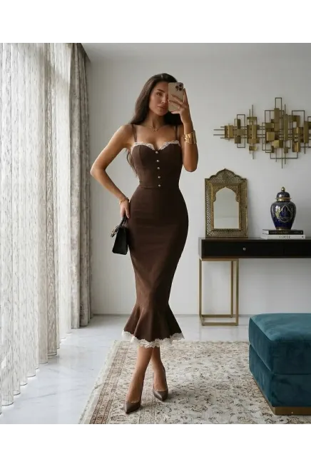 Atlas Kumaş Gloplu Güpür Detay Midi Boy Elbise