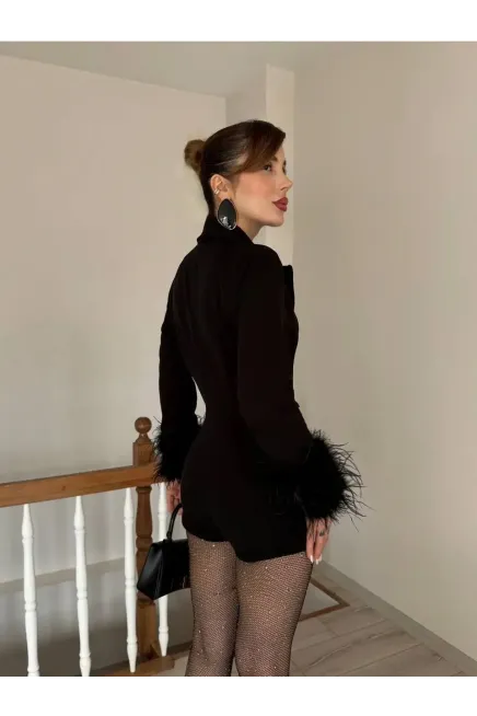 Atlas Kumaş Tüy Detaylı Mini Şort Tulum