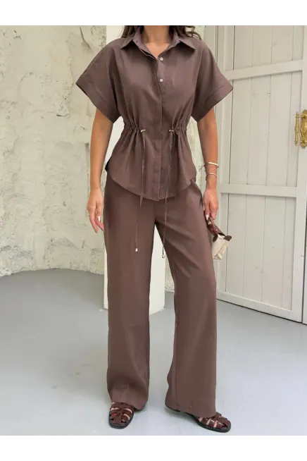 Bel Büzgü Detaylı Kısa Kol Üst ve Pantalon Takım Kahve