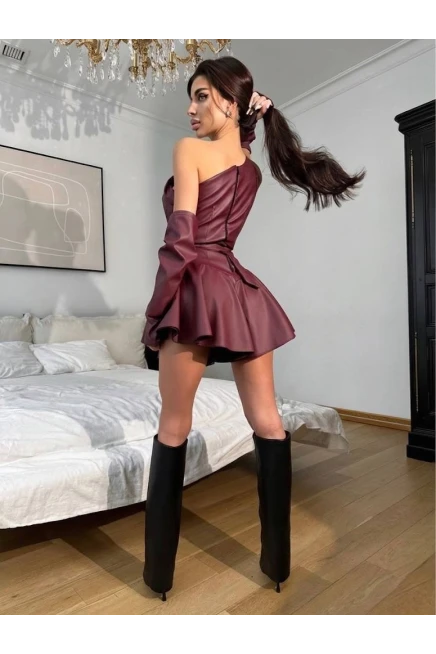 Deri Tokalı Gizli Fermuarlı Kol Detaylar Mini Şortlu Elbise