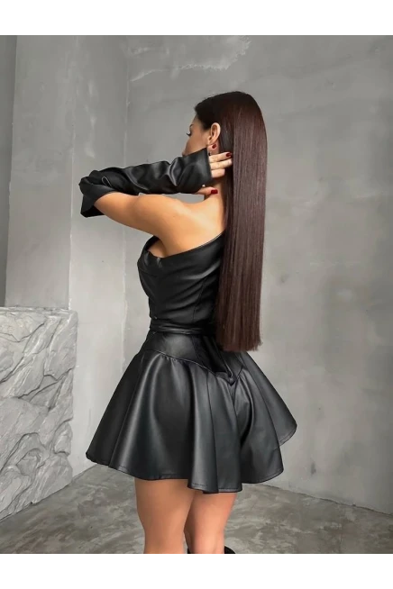 Deri Tokalı Gizli Fermuarlı Kol Detaylar Mini Şortlu Elbise