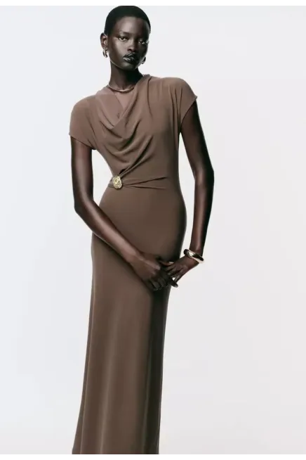 Drape Detaylı Akseuarlı Elbise Kahve