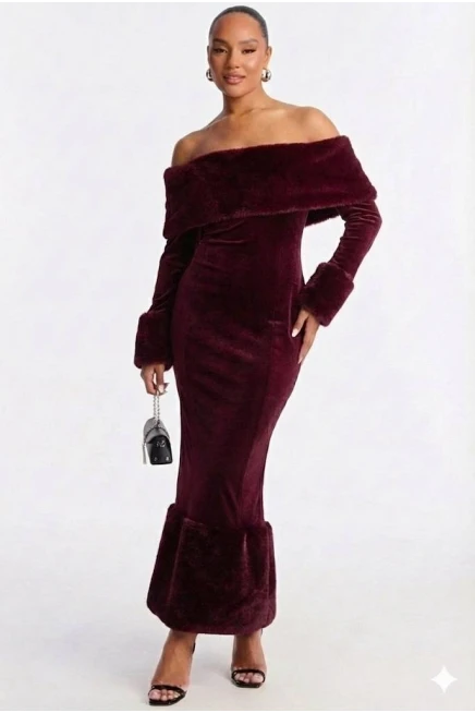 Kadife Kumaş Kürk Detaylı Maxi Elbise Bordo