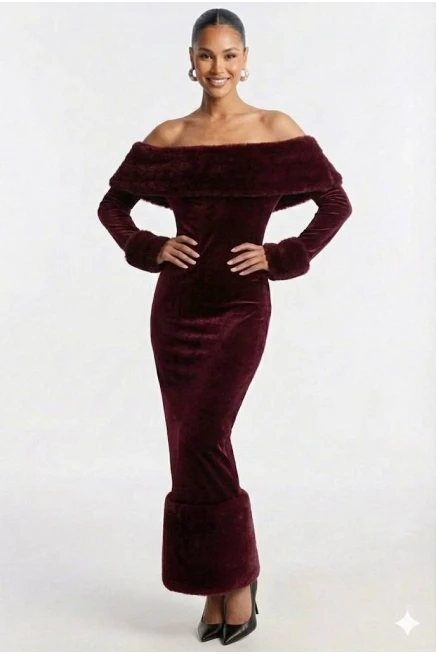 Kadife Kumaş Kürk Detaylı Maxi Elbise Bordo