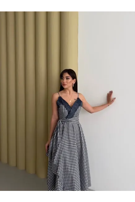 Kadın Ekose Dantelli Sırt Gipeli Elbise Siyah