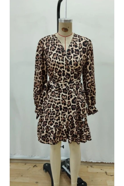 Uzun Kollu Kruvaze Yakalı Fırfırlı Belden Kuşaklı Leopar Desen Modal Elbise