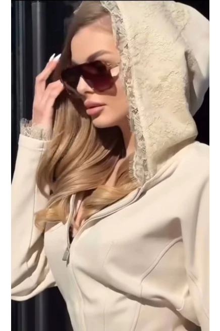 Oysho Kapşonlu Dantel Güpürlü Takım Bej