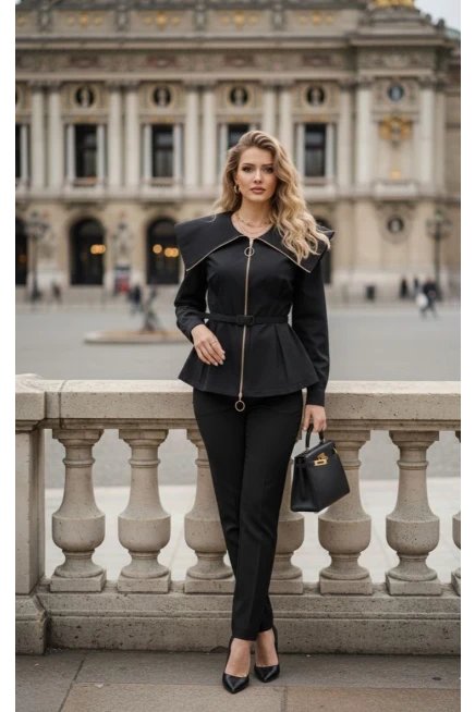 Pelerin Yaka Kemer Detaylı Gömlek