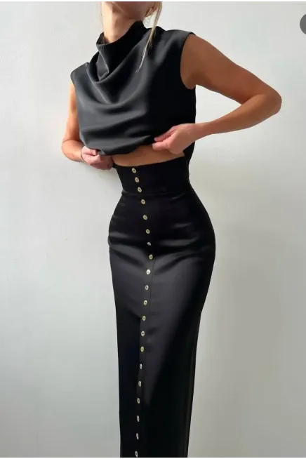 Saten Kumaş Özel İşleme Düğme Detaylı Takım