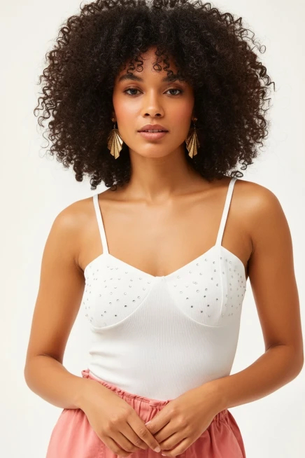 Taş Detaylı Askılı Crop Bluz Beyaz