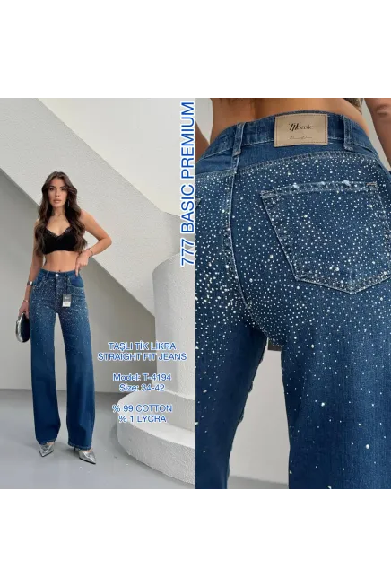 Taşlı Straight Fit Jeans